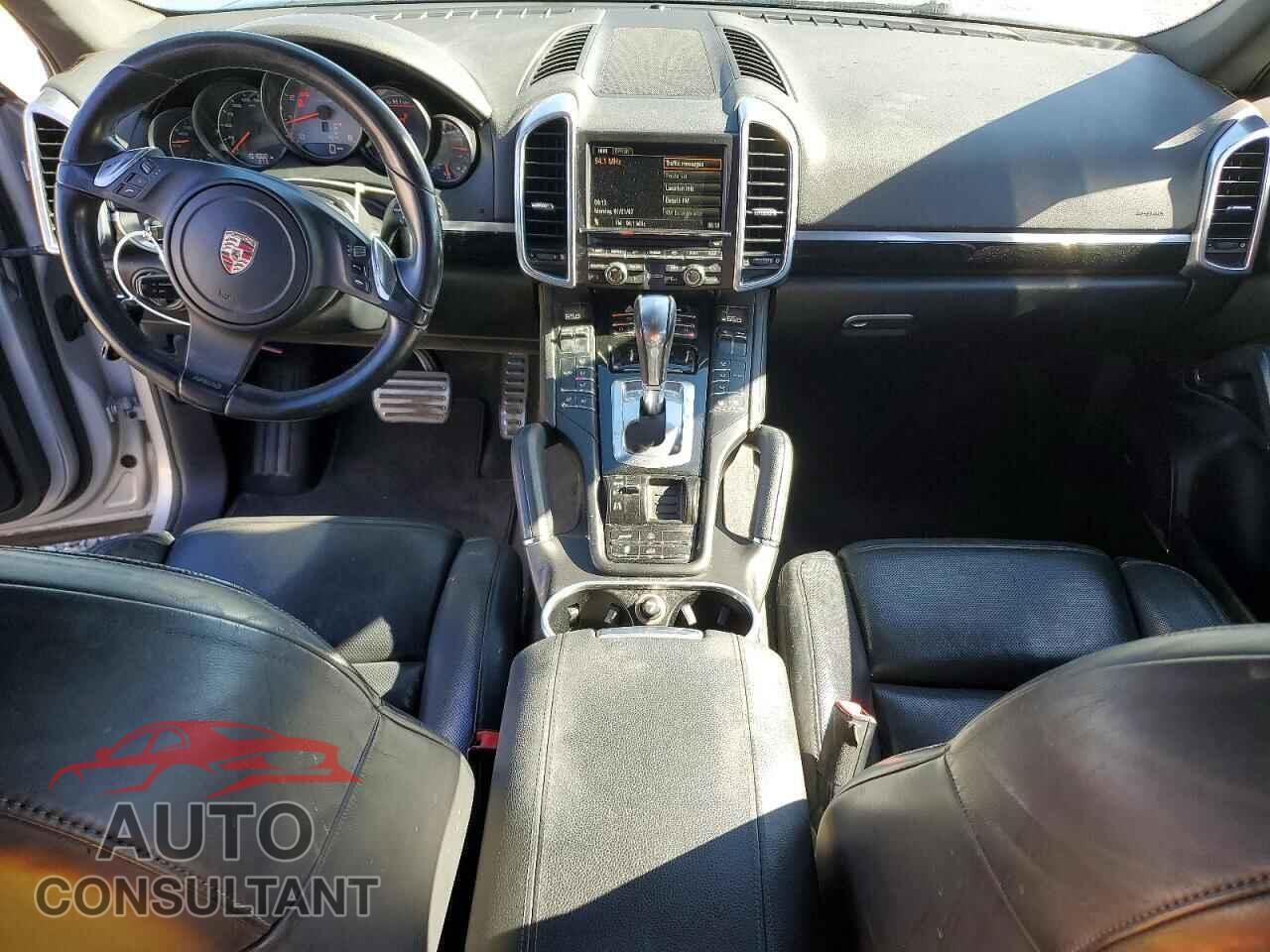 PORSCHE CAYENNE 2011 - WP1AB2A29BLA43195