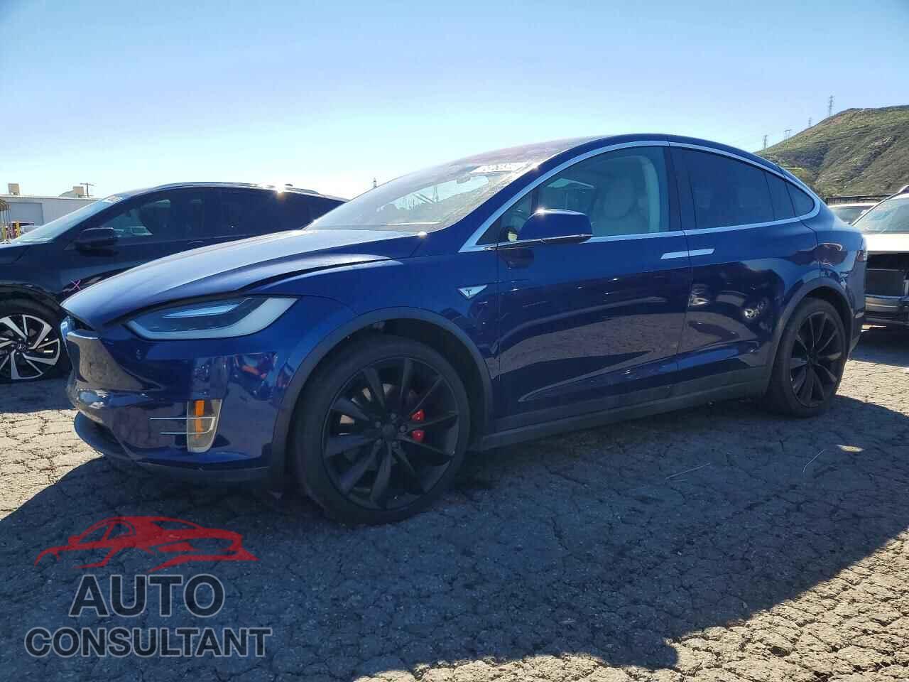 TESLA MODEL X 2016 - 5YJXCBE43GF002415