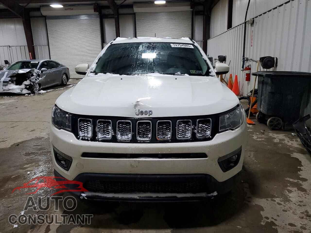 JEEP COMPASS 2018 - 3C4NJDBB3JT222836