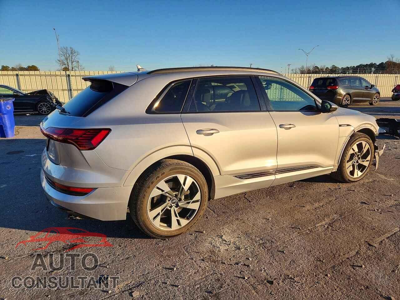 AUDI E-TRON 2022 - WA1AAAGE5NB007458