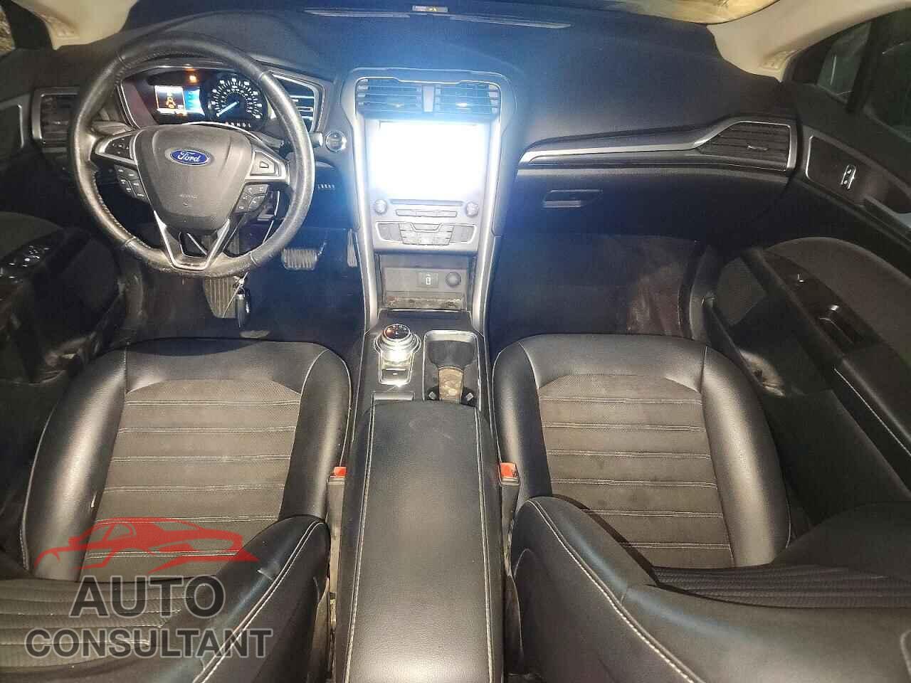 FORD FUSION 2017 - 3FA6P0H71HR221924