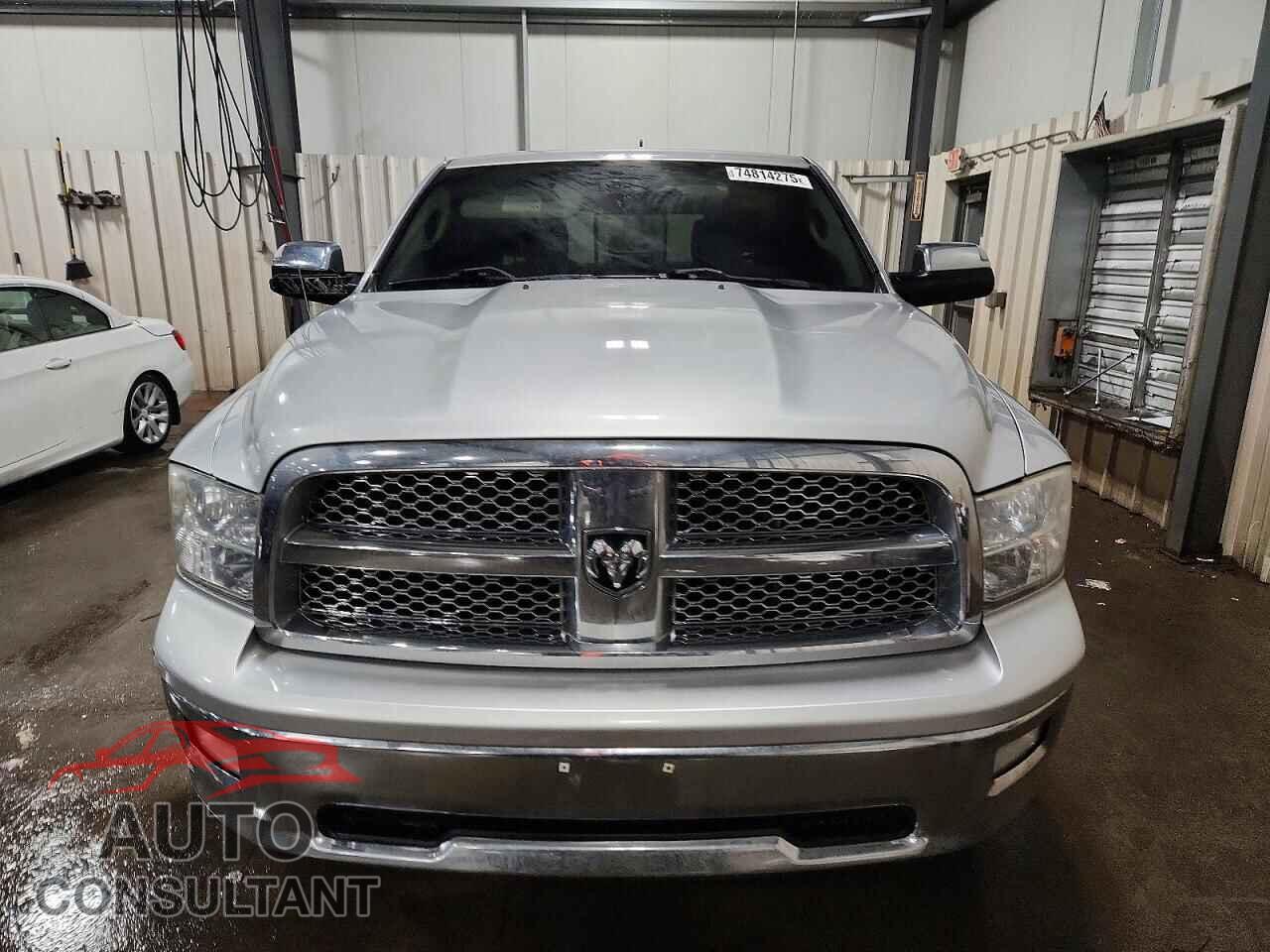 DODGE RAM 1500 2012 - 1C6RD7NT3CS230767
