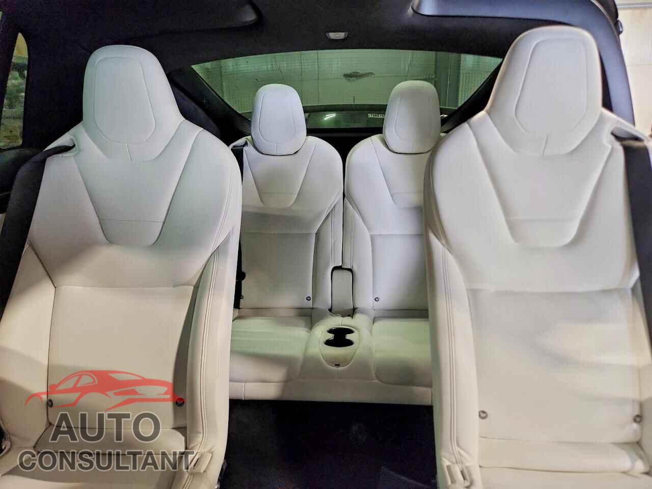TESLA MODEL X 2017 - 5YJXCBE24HF043698
