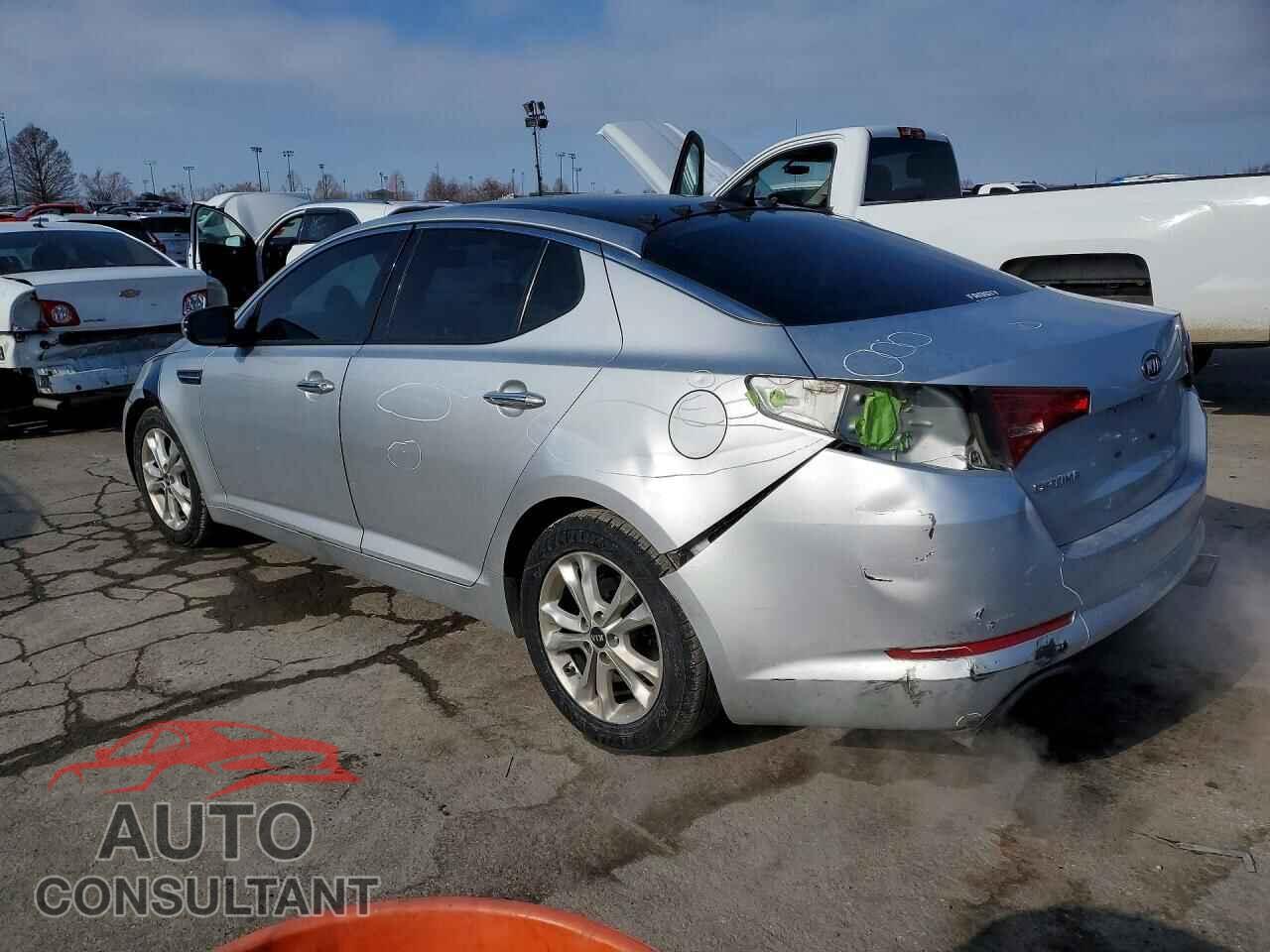 KIA OPTIMA 2011 - KNAGN4A72B5118041