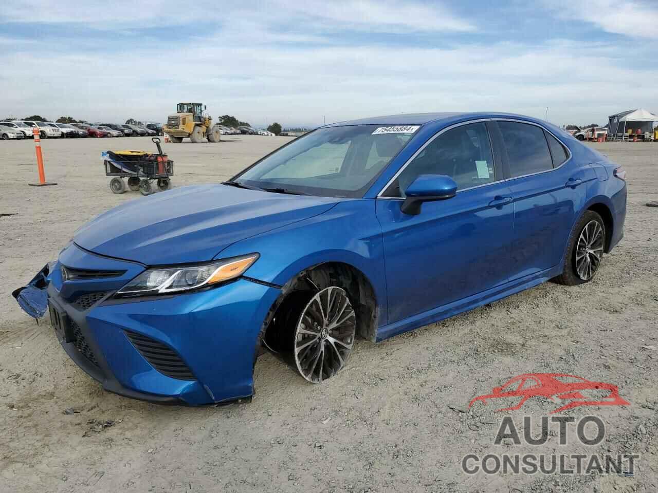 TOYOTA CAMRY 2018 - 4T1B11HK4JU047152