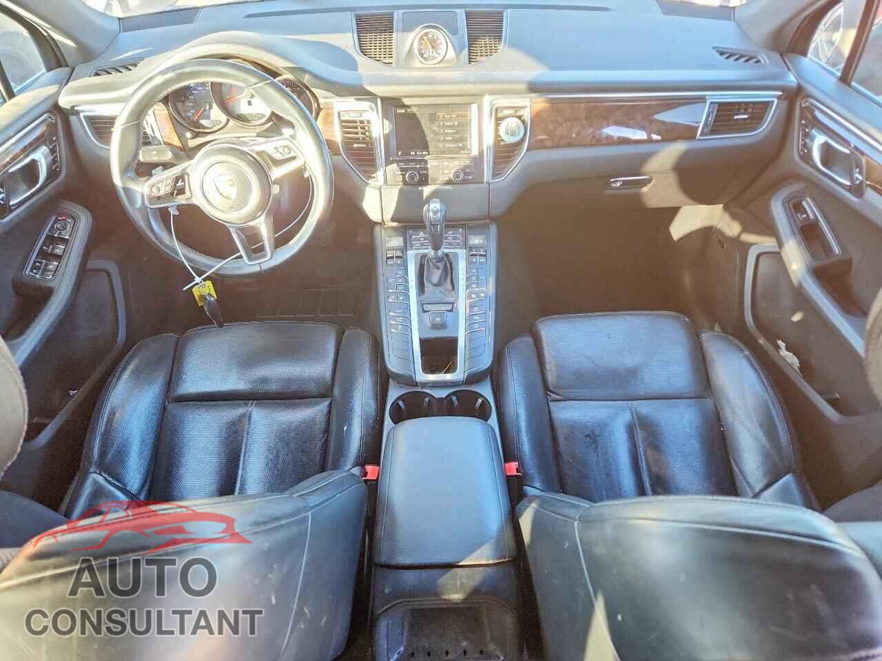 PORSCHE MACAN 2015 - WP1AB2A57FLB73153