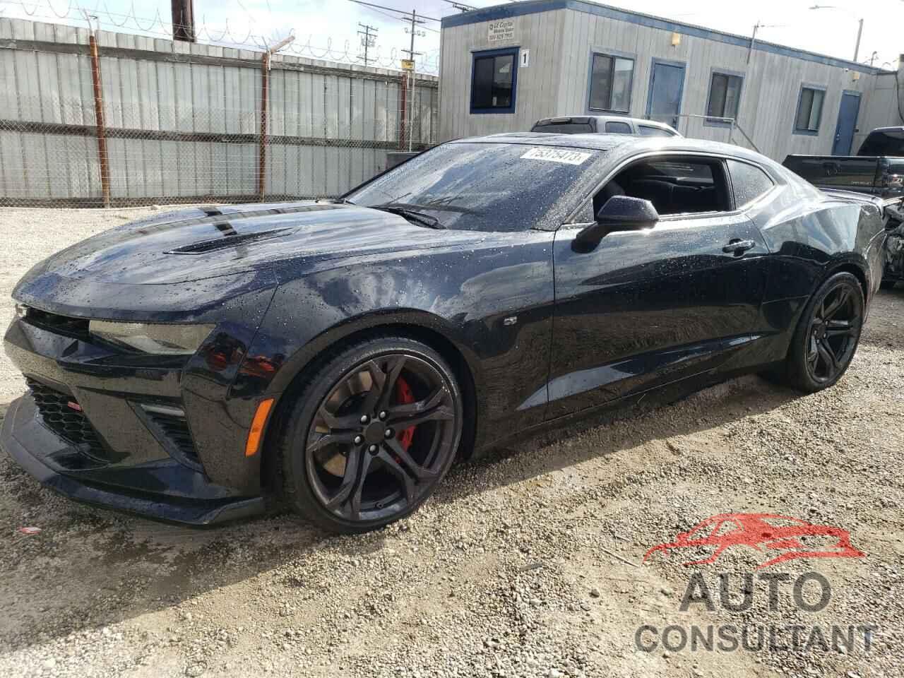 CHEVROLET CAMARO 2018 - 1G1FE1R75J0130321