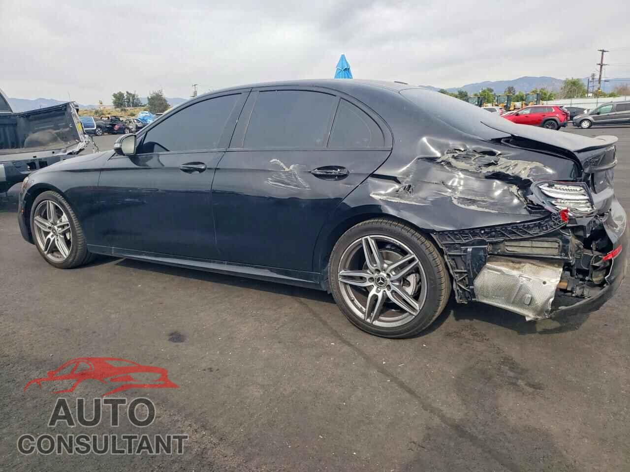 MERCEDES-BENZ E-CLASS 2020 - W1KZF8DB2LA843945