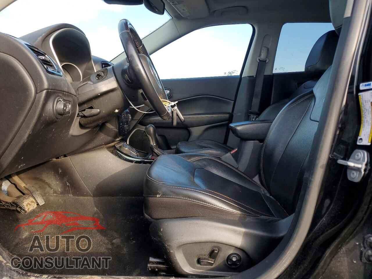 JEEP COMPASS 2020 - 3C4NJDCB3LT197163