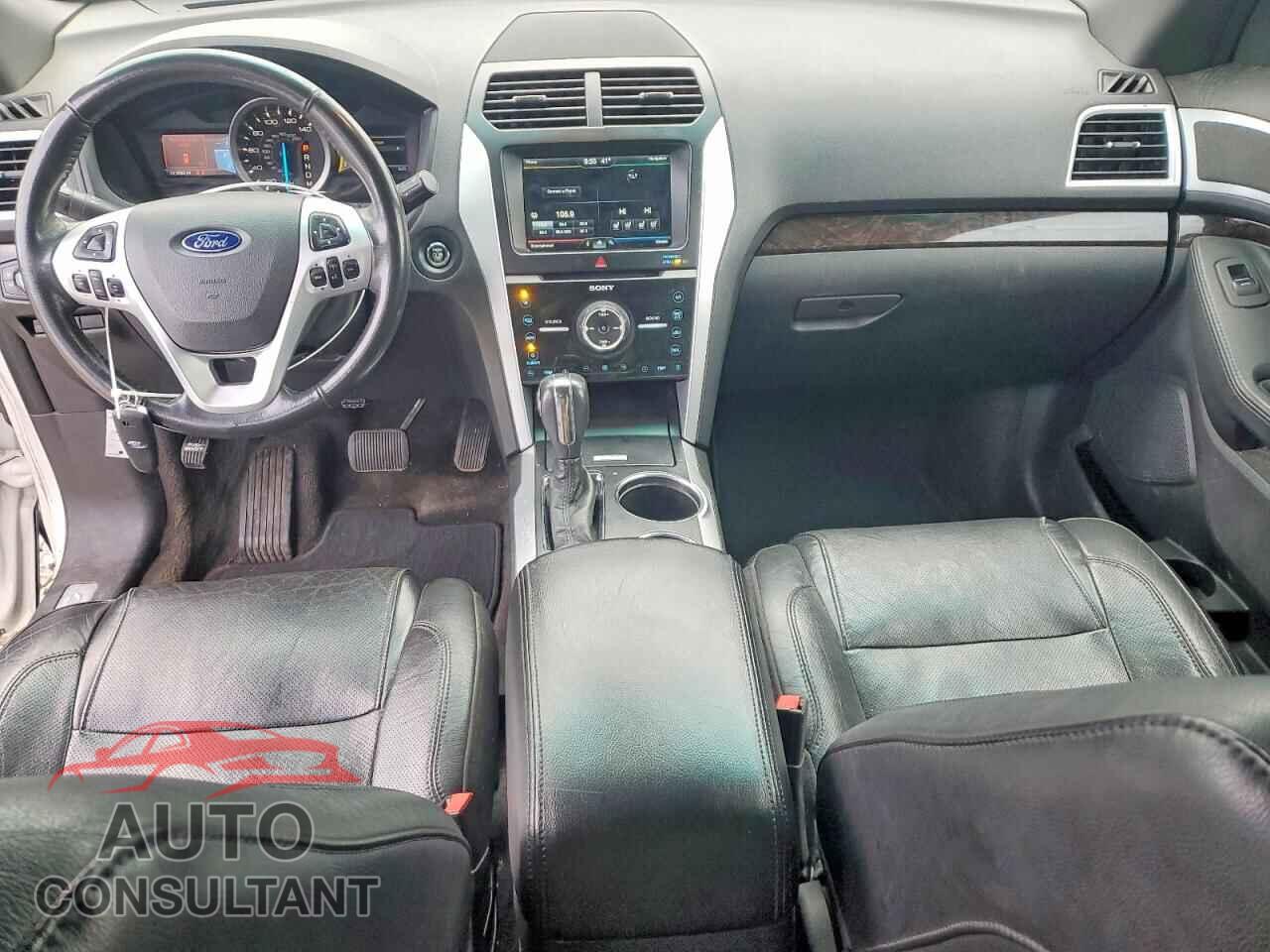 FORD EXPLORER 2011 - 1FMHK8F83BGA11508