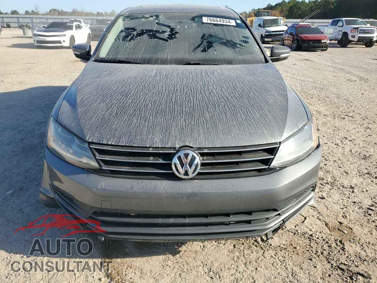 VOLKSWAGEN JETTA 2017 - 3VWDB7AJ9HM220948