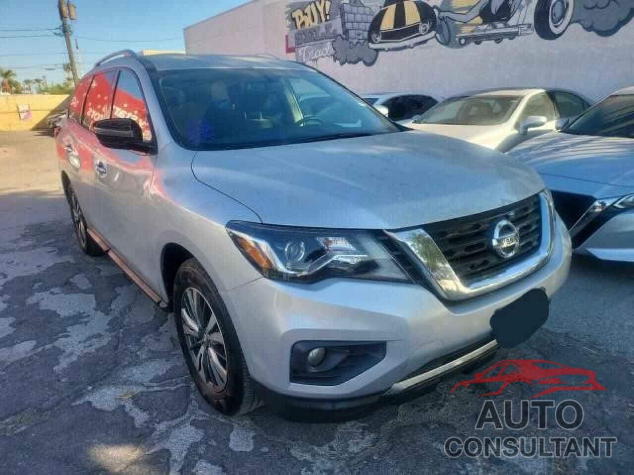 NISSAN PATHFINDER 2018 - 5N1DR2MM7JC662167