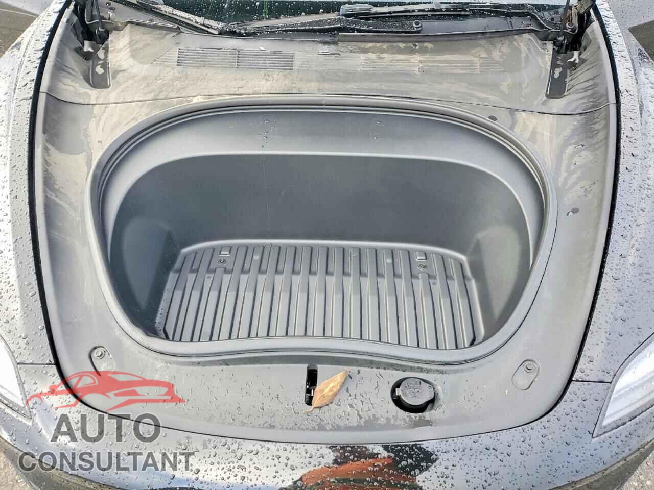 TESLA MODEL 3 2024 - 5YJ3E1EA4RF868703
