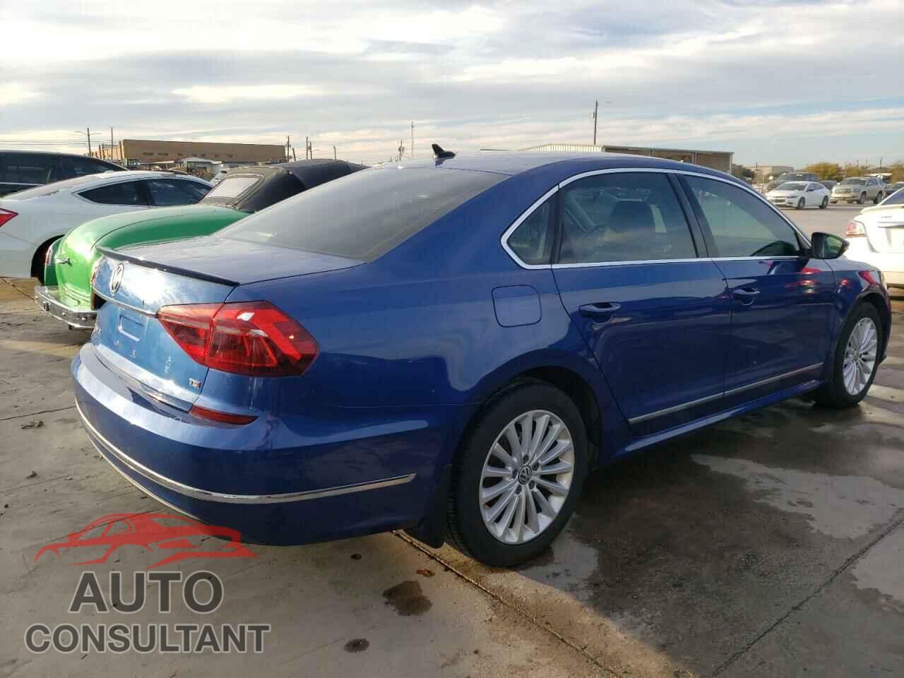 VOLKSWAGEN PASSAT 2017 - 1VWBT7A39HC007716