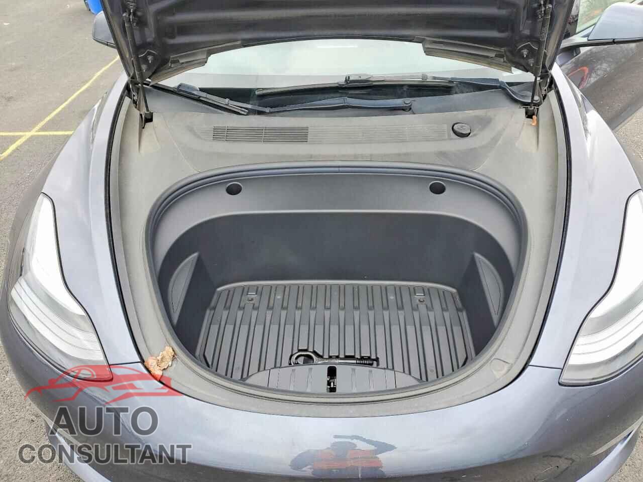 TESLA MODEL 3 2022 - 5YJ3E1EA4NF369703