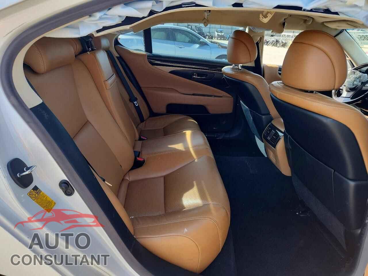 LEXUS LS500 2014 - JTHGL5EF8E5051061