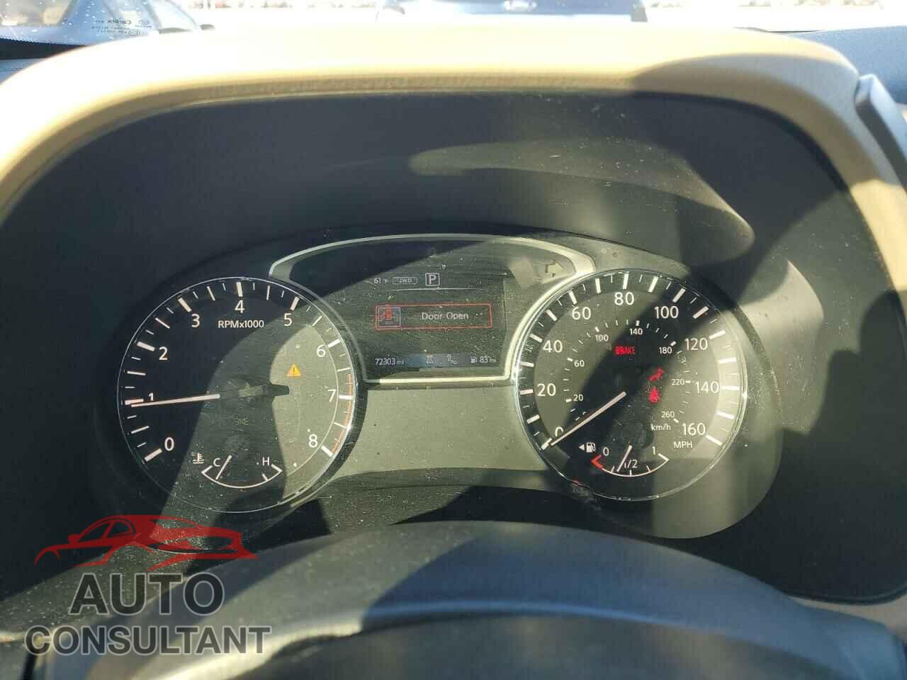 NISSAN PATHFINDER 2017 - 5N1DR2MM7HC661773