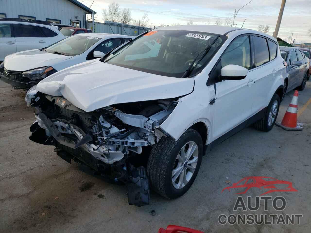 FORD ESCAPE 2019 - 1FMCU0GD5KUB72624