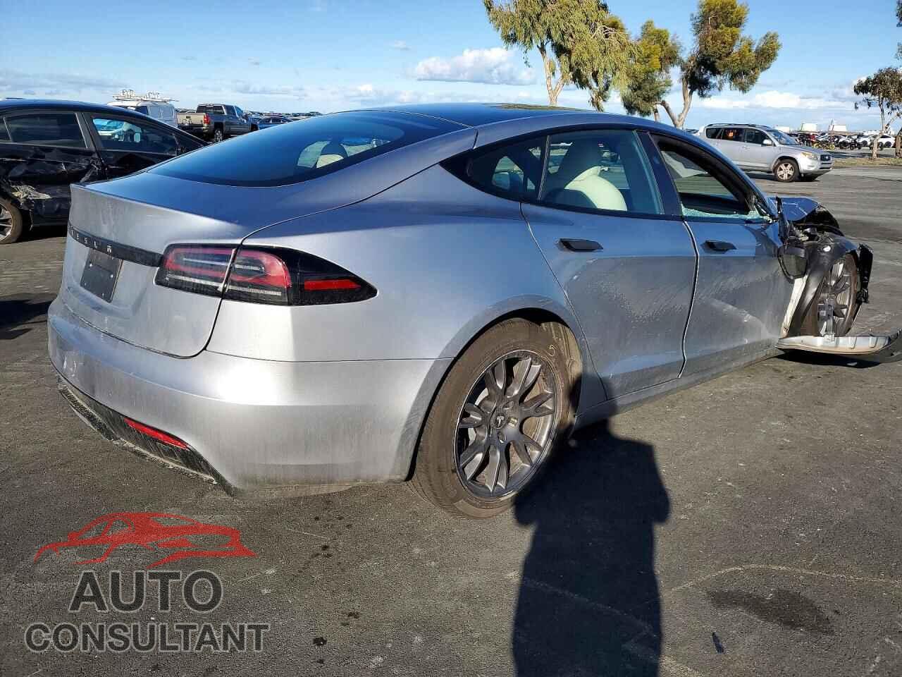 TESLA MODEL S 2024 - 5YJSA1E50RF542875