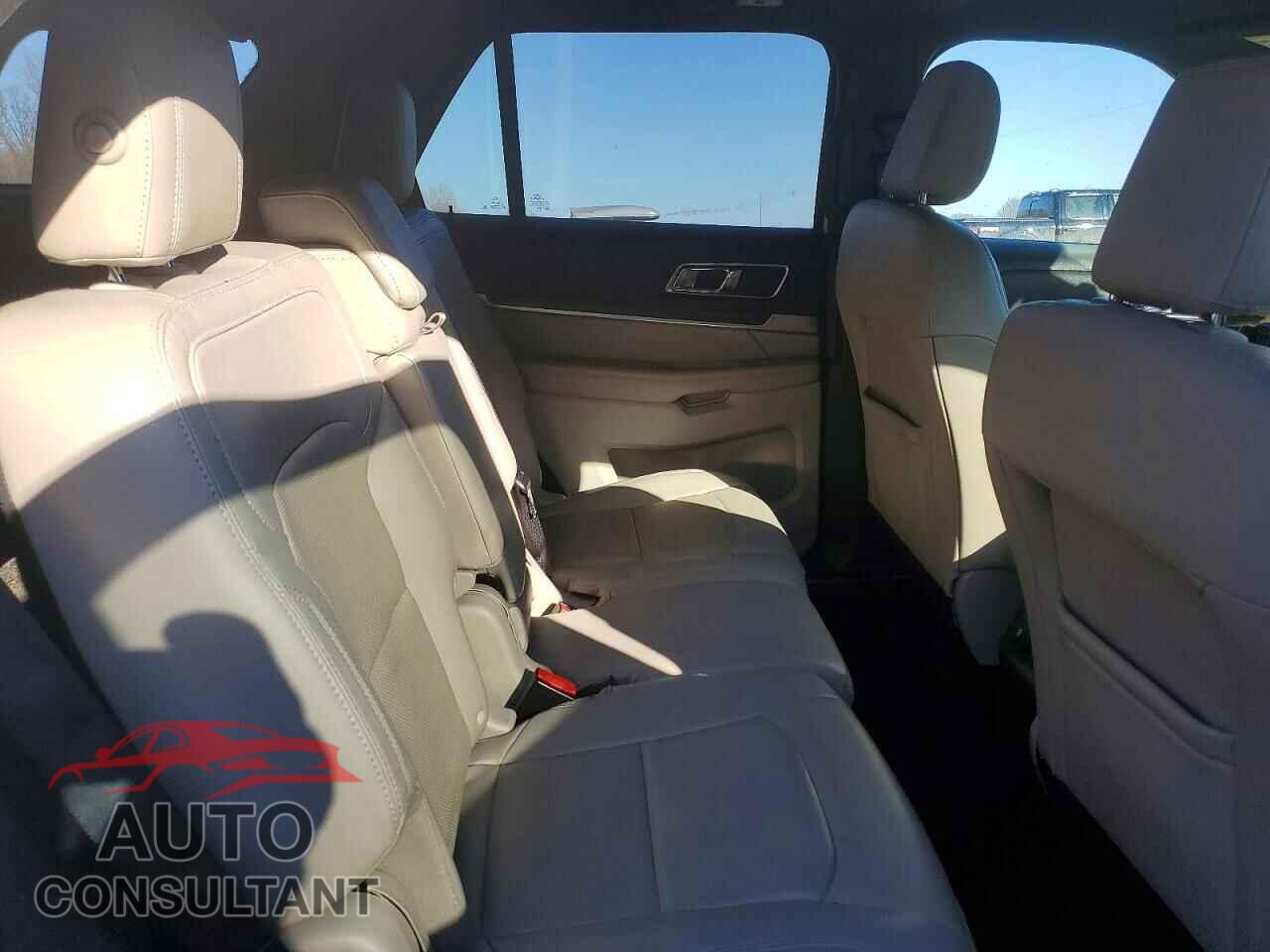 FORD EXPLORER 2018 - 1FM5K8F8XJGB16919