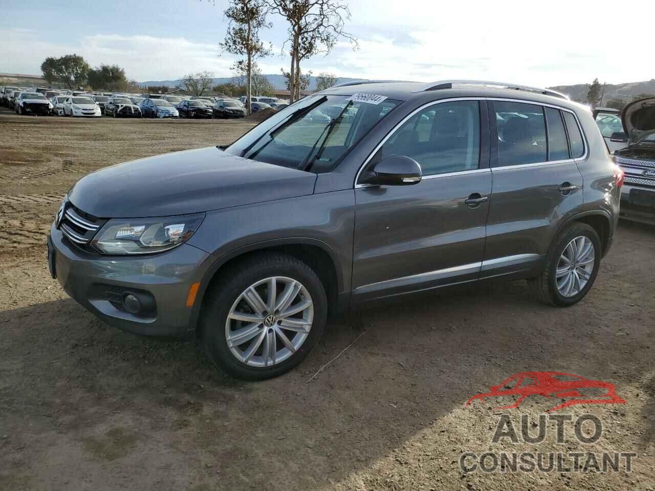 VOLKSWAGEN TIGUAN 2016 - WVGAV7AX8GW517270