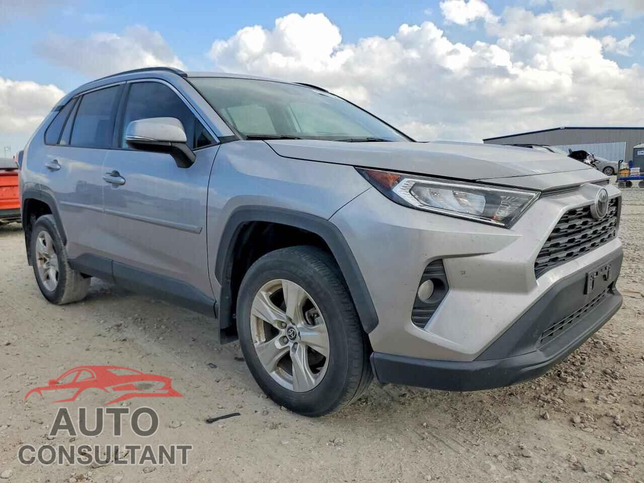 TOYOTA RAV4 2021 - 2T3W1RFV1MC166562