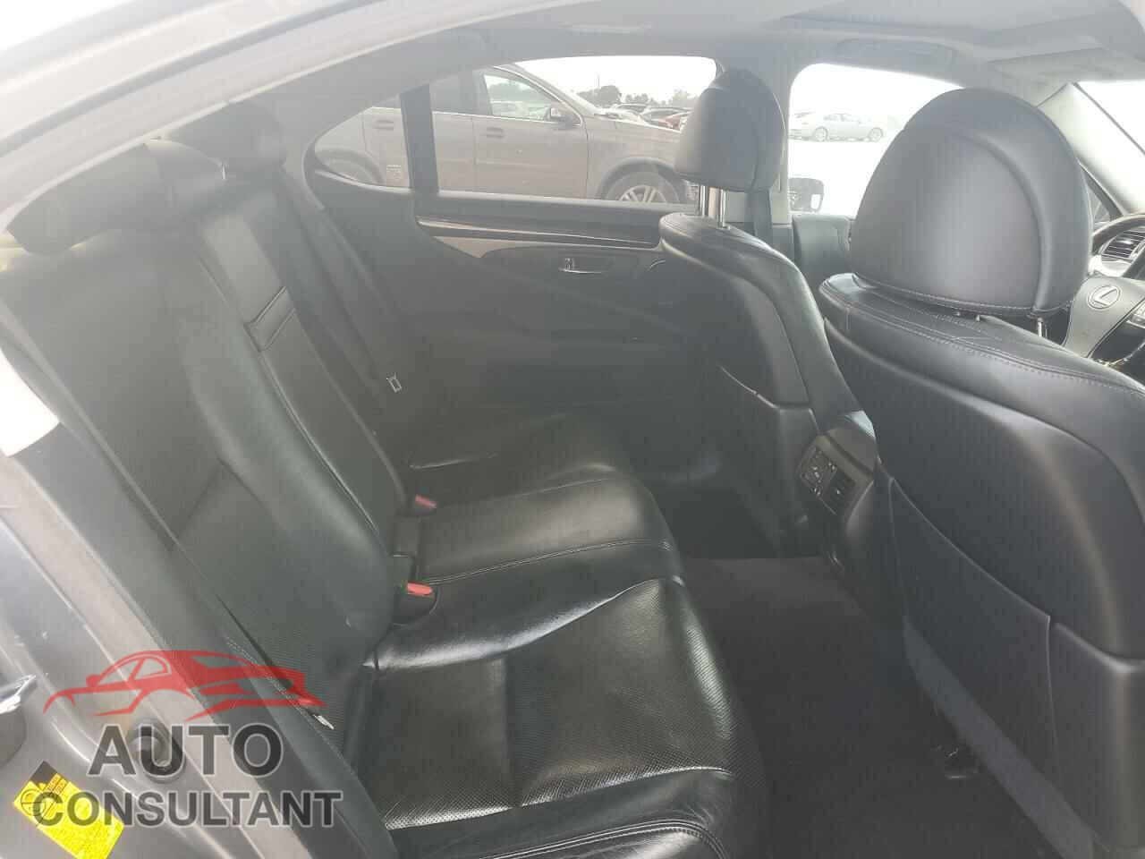 LEXUS LS460 2013 - JTHBL5EF3D5124846