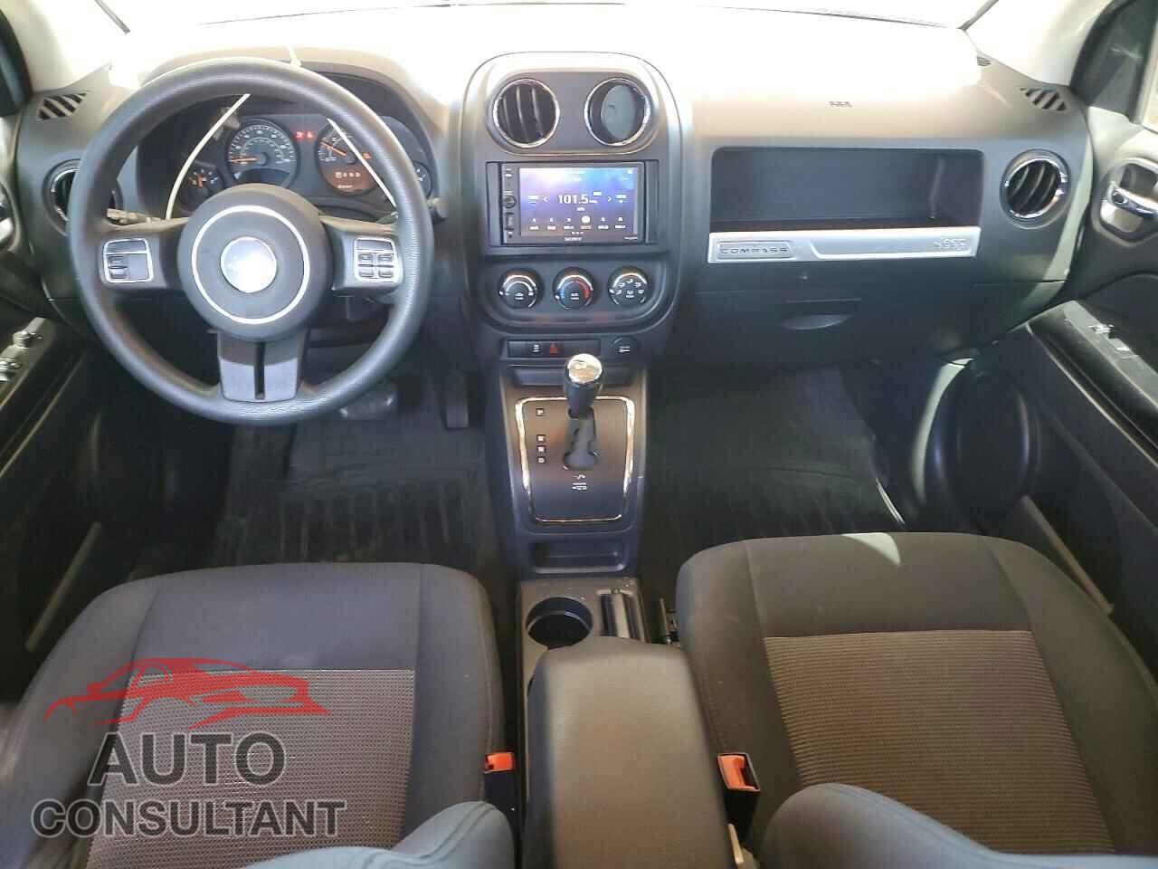 JEEP COMPASS 2015 - 1C4NJCBA7FD138033