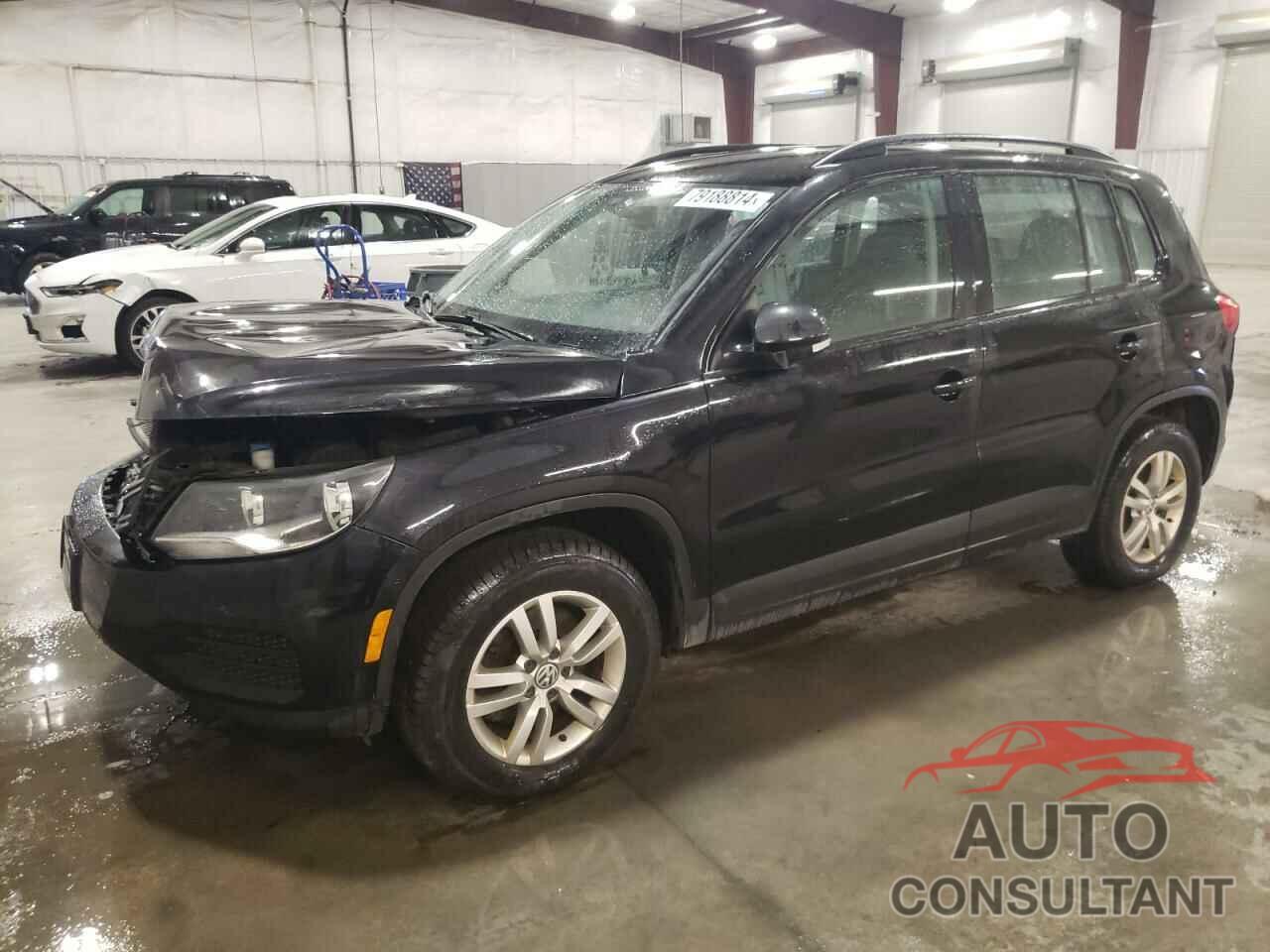 VOLKSWAGEN TIGUAN 2017 - WVGBV7AX4HK010637