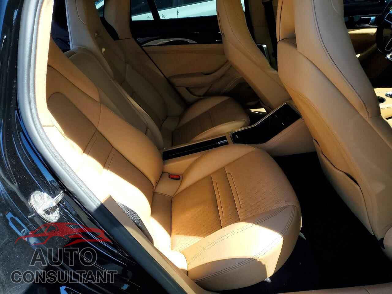 PORSCHE PANAMERA 2017 - WP0AA2A74HL101027