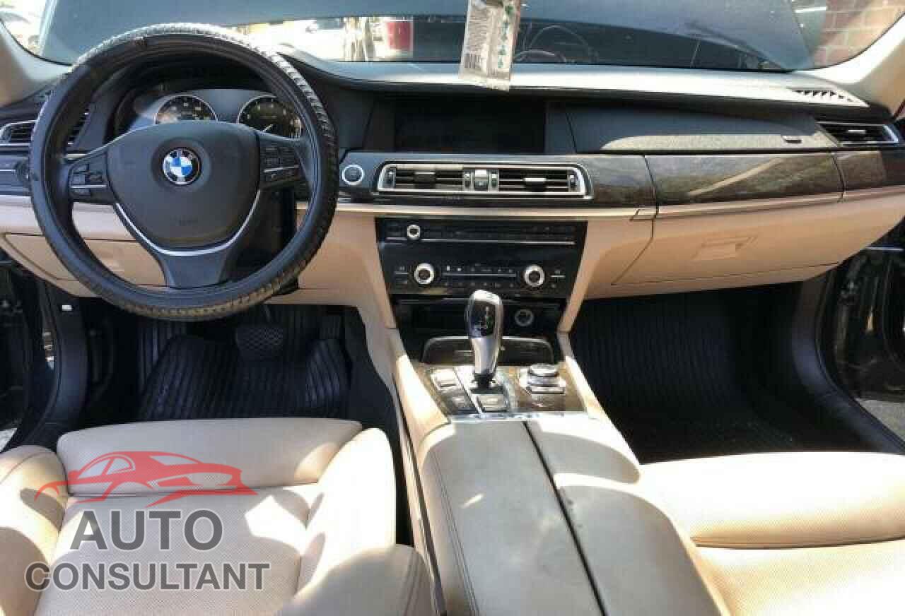 BMW 7 SERIES 2012 - WBAKC8C58CC435970
