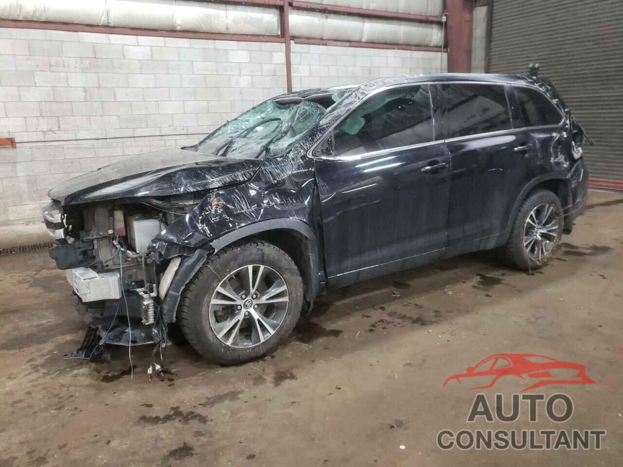 TOYOTA HIGHLANDER 2018 - 5TDBZRFH6JS809906