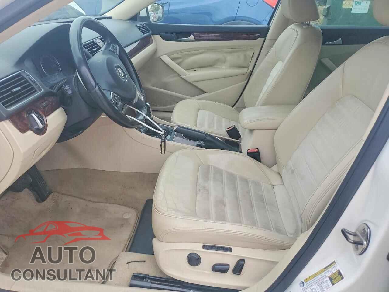 VOLKSWAGEN PASSAT 2013 - 1VWCN7A30DC128109