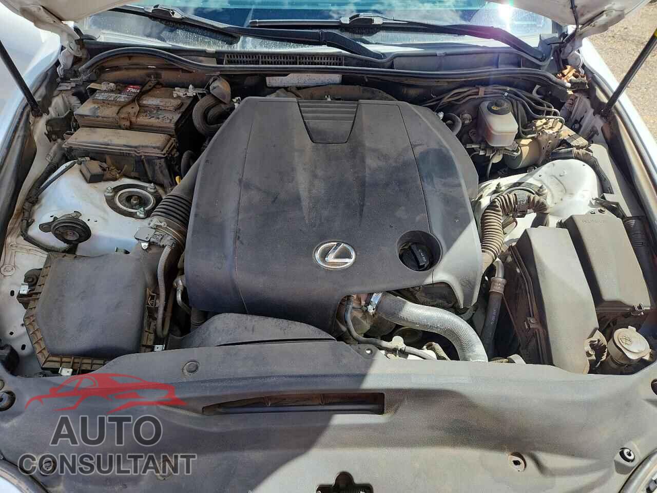 LEXUS IS 2015 - JTHCF1D24F5020971