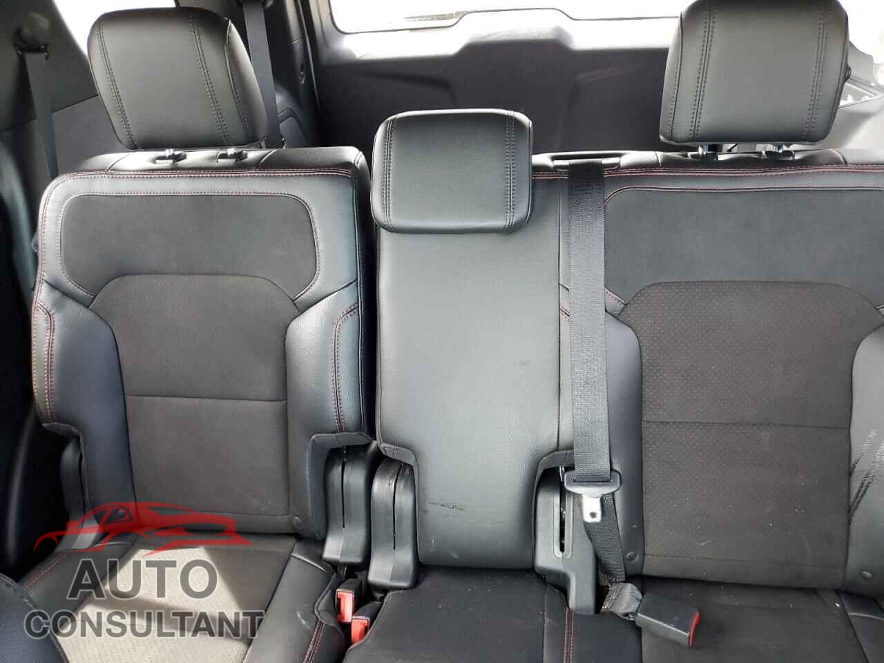 FORD EXPLORER 2018 - 1FM5K7D85JGB03279