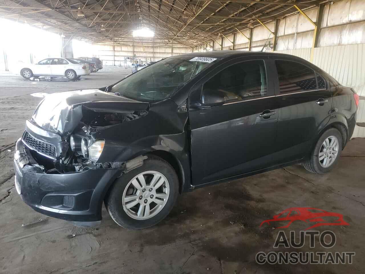 CHEVROLET SONIC 2014 - 1G1JC5SB2E4168576