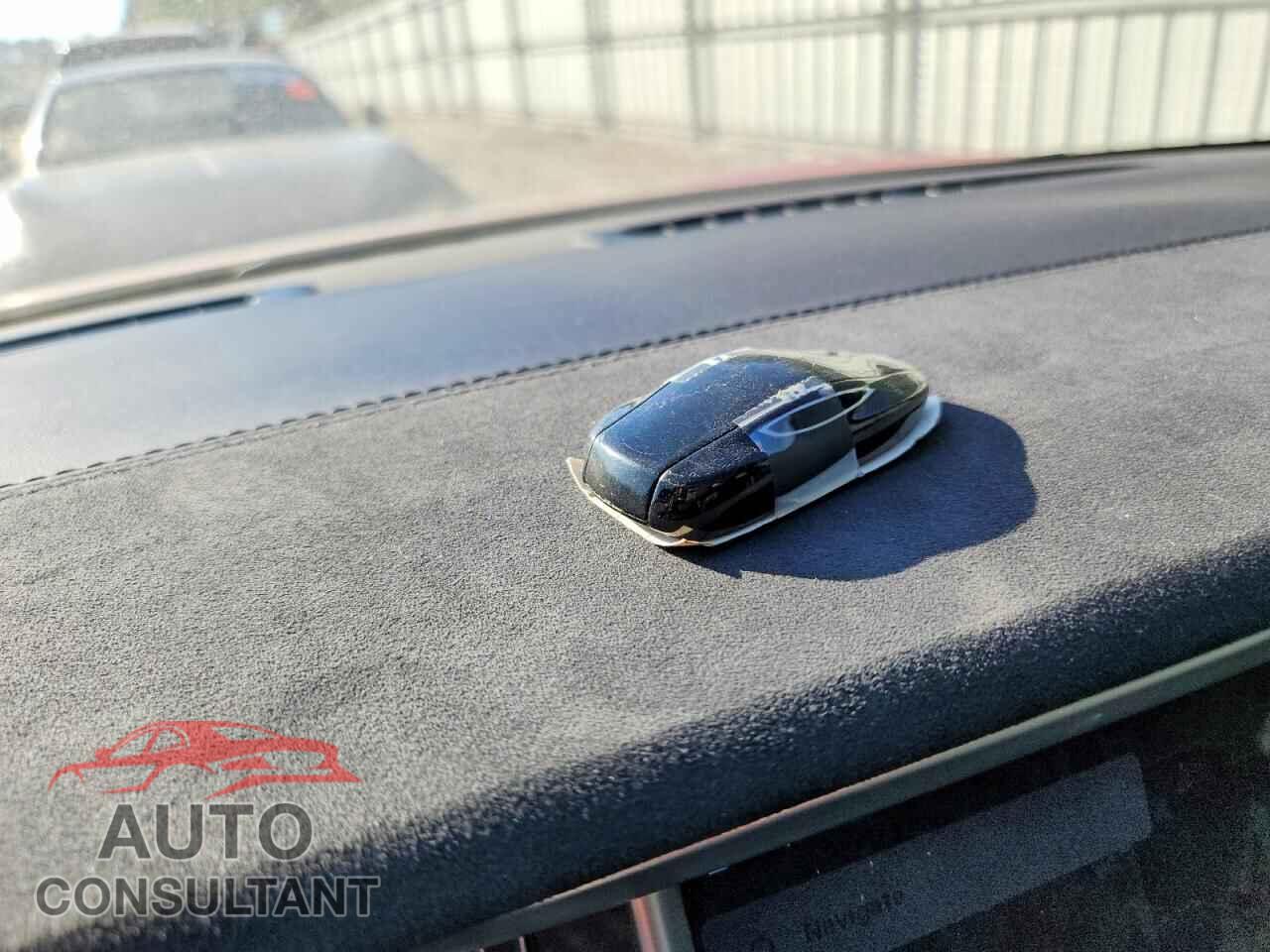 TESLA MODEL S 2015 - 5YJSA1E4XFF113987