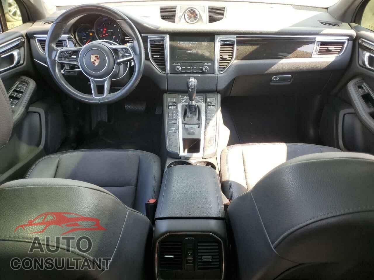 PORSCHE MACAN 2018 - WP1AA2A58JLB08873