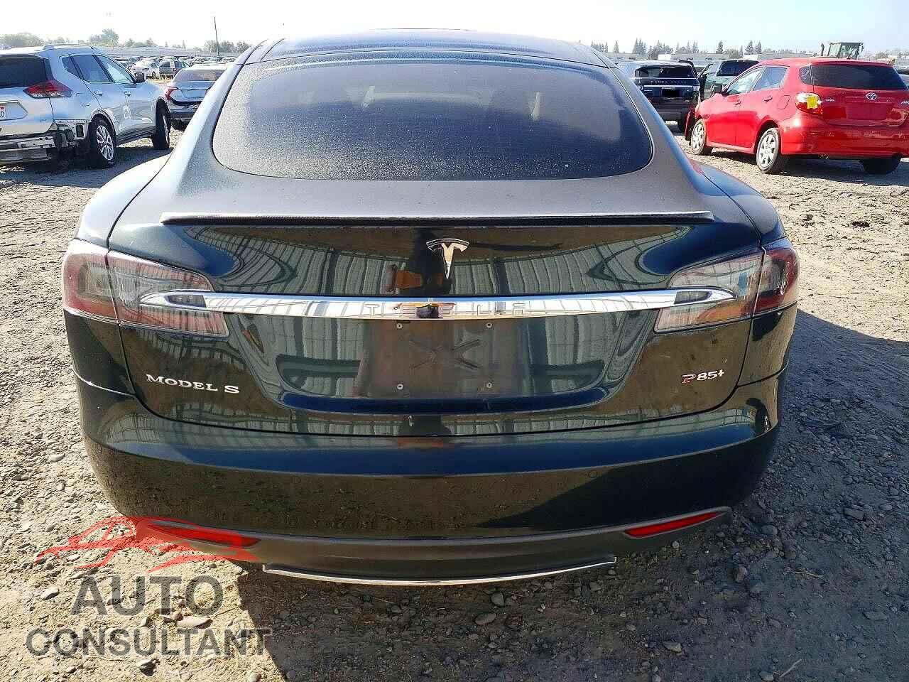 TESLA MODEL S 2014 - 5YJSA1H18EFP49940