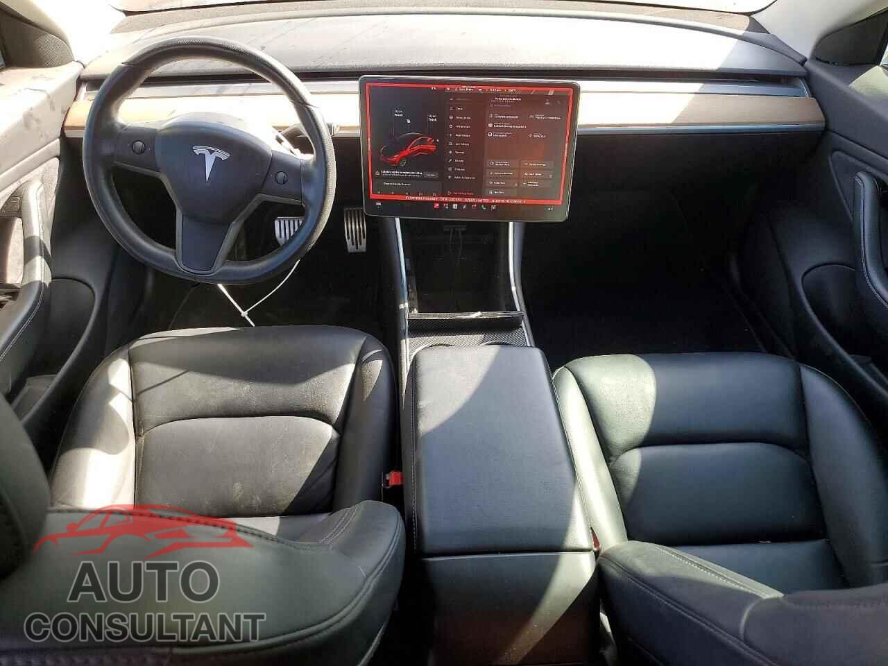 TESLA MODEL 3 2018 - 5YJ3E1EB0JF094396