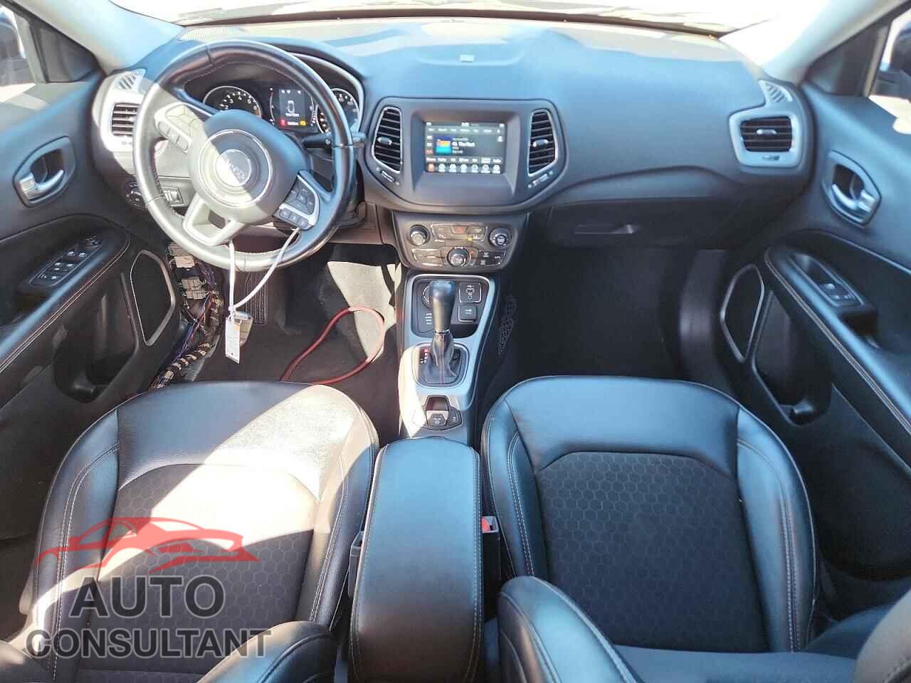 JEEP COMPASS 2020 - 3C4NJDBB0LT252122