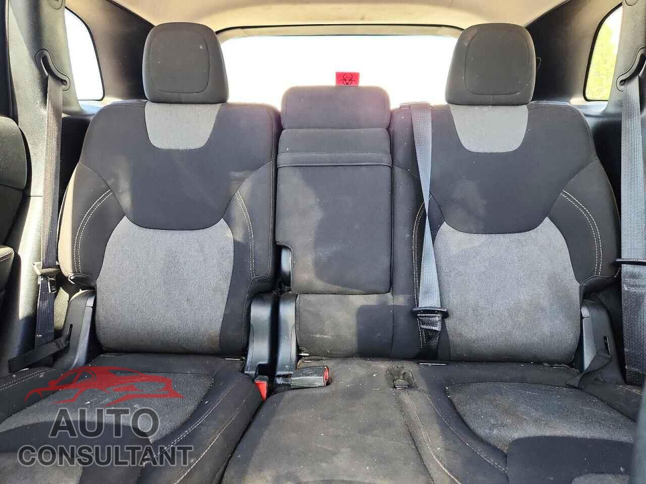 JEEP CHEROKEE 2018 - 1C4PJMCX7JD615036
