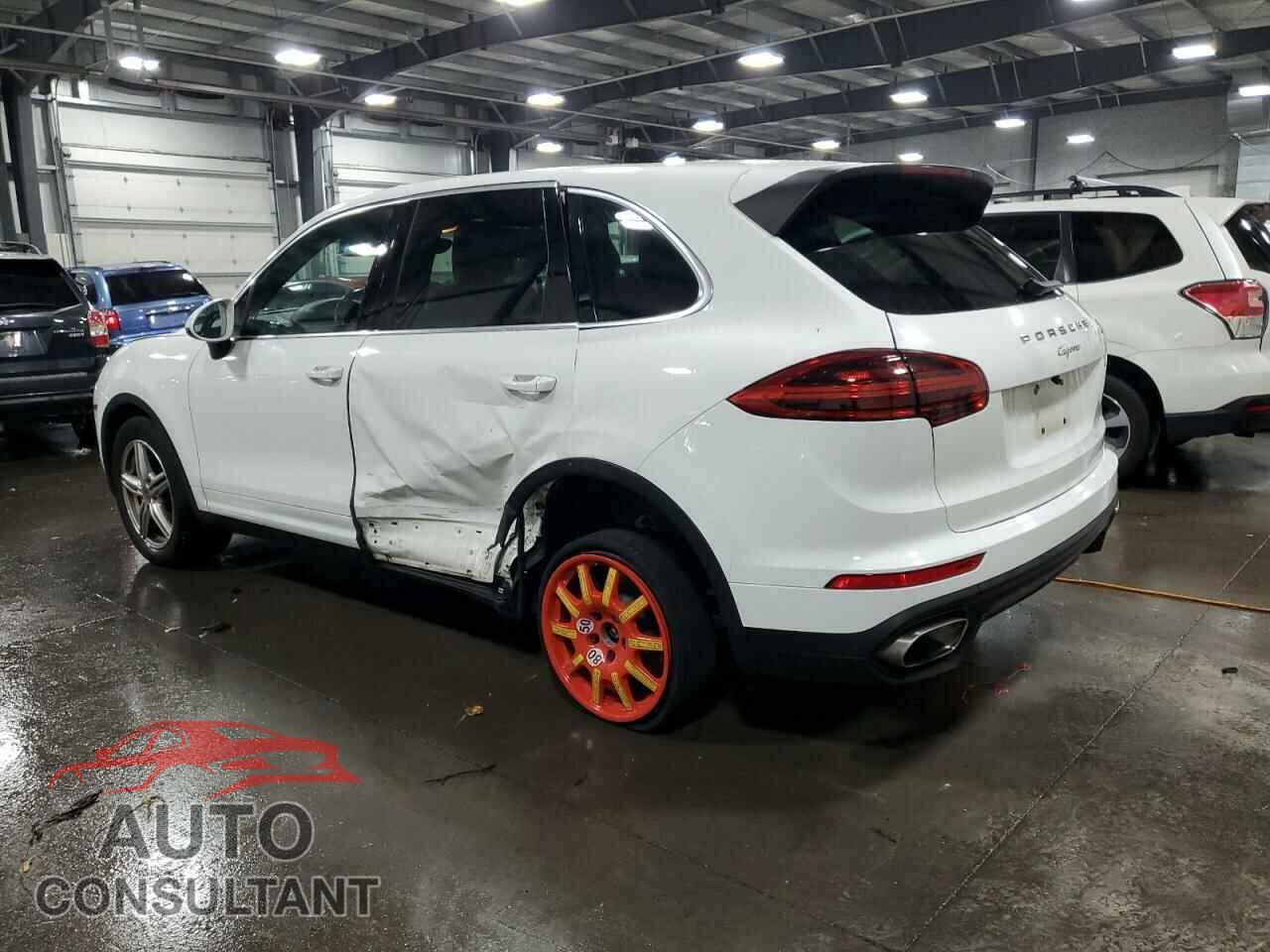 PORSCHE CAYENNE 2016 - WP1AA2A26GKA15452