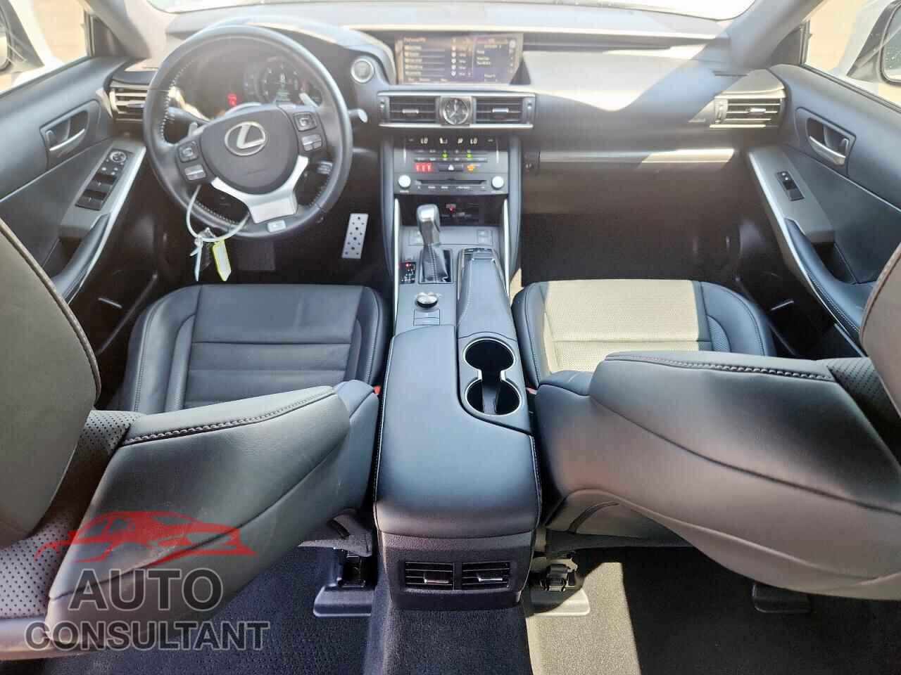 LEXUS IS 2017 - JTHCE1D27H5014507