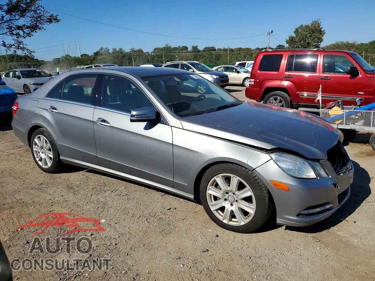 MERCEDES-BENZ E-CLASS 2013 - WDDHF8JB9DA723495