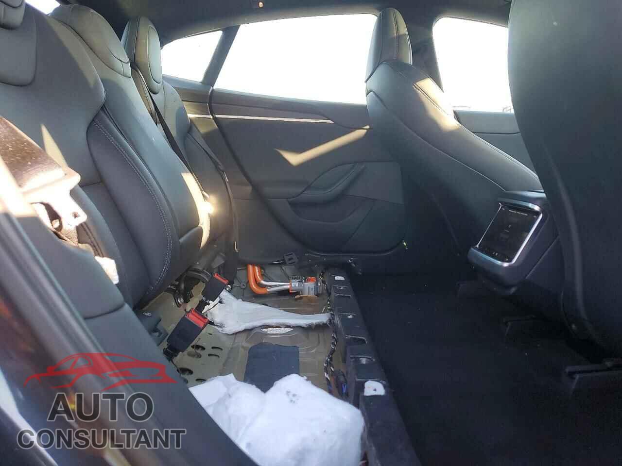 TESLA MODEL S 2023 - 5YJSA1E52PF529056