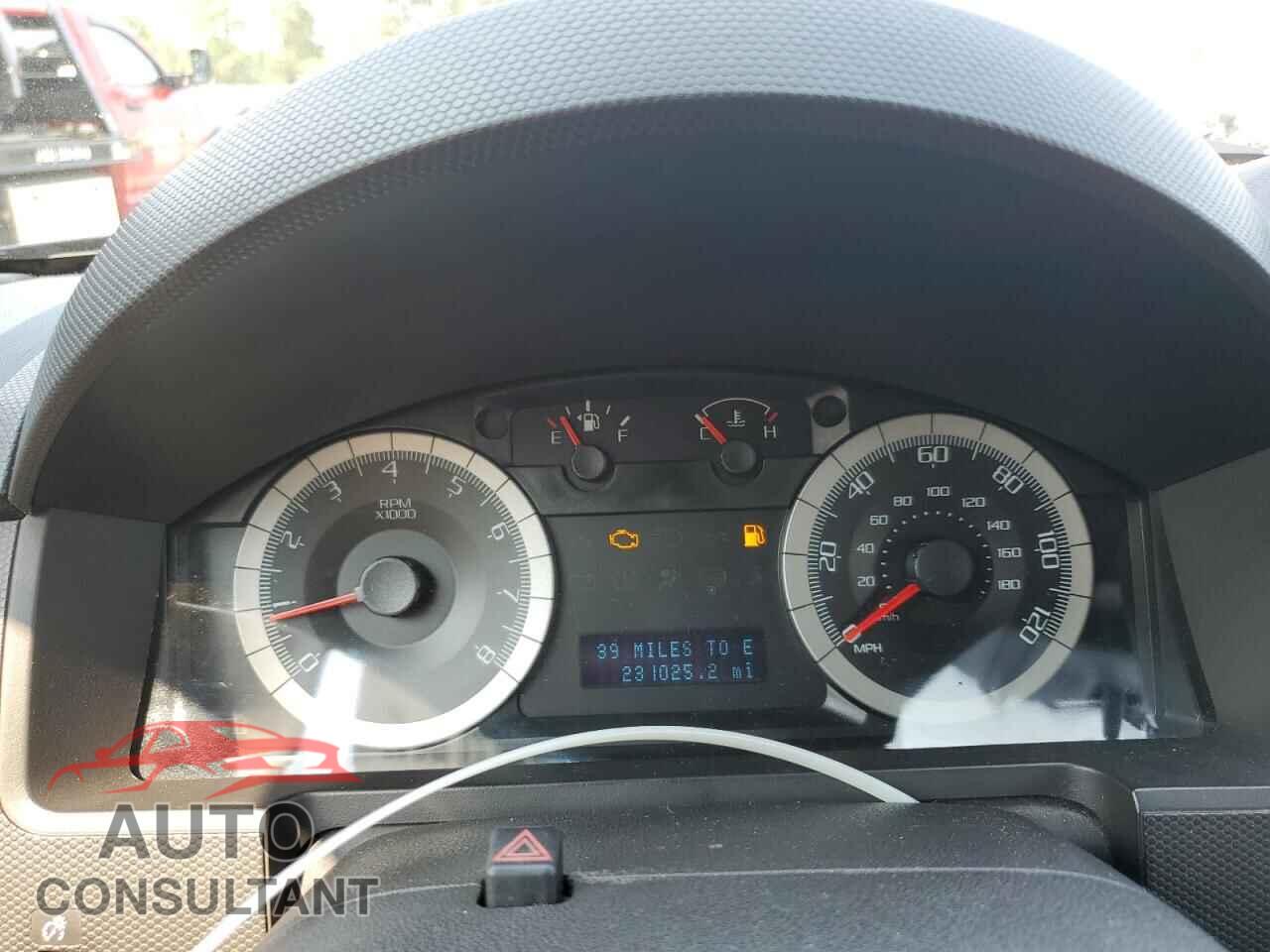 FORD ESCAPE 2009 - 1FMCU04G89KA17506