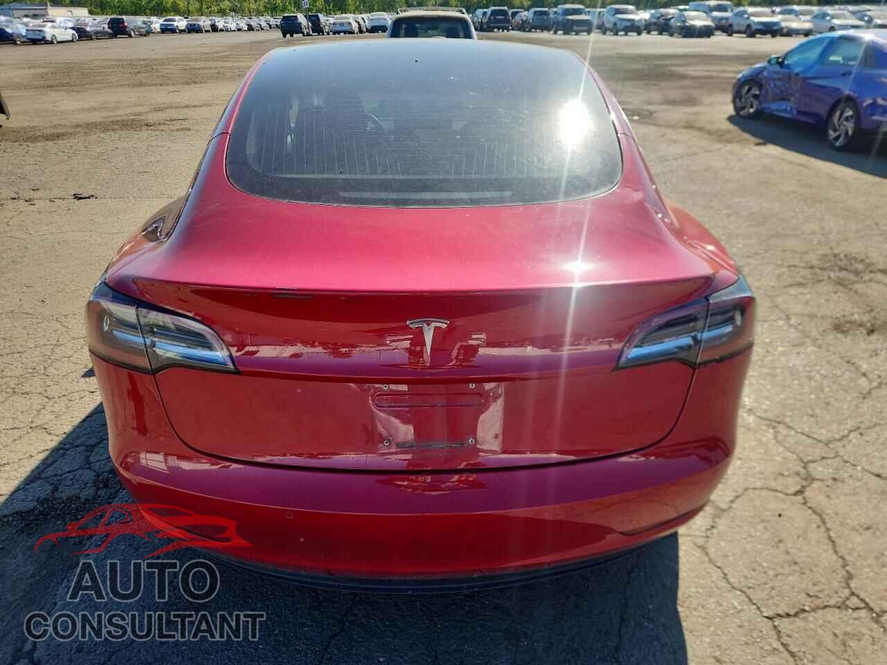 TESLA MODEL 3 2018 - 5YJ3E1EB0JF072799