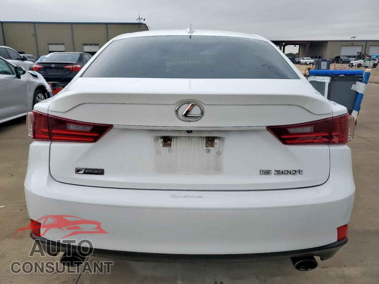 LEXUS IS 2016 - JTHBA1D29G5026065