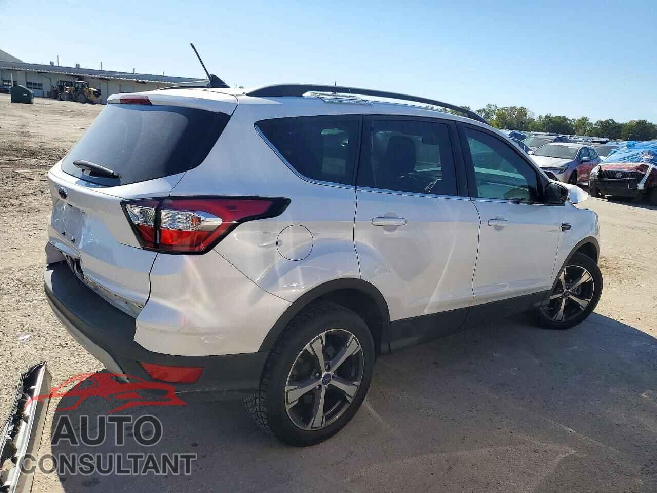 FORD ESCAPE 2018 - 1FMCU9HD7JUB05945